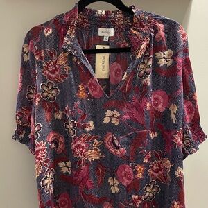 Evereve short sleeve blouse. Multi-color pattern, light weight, NWT.